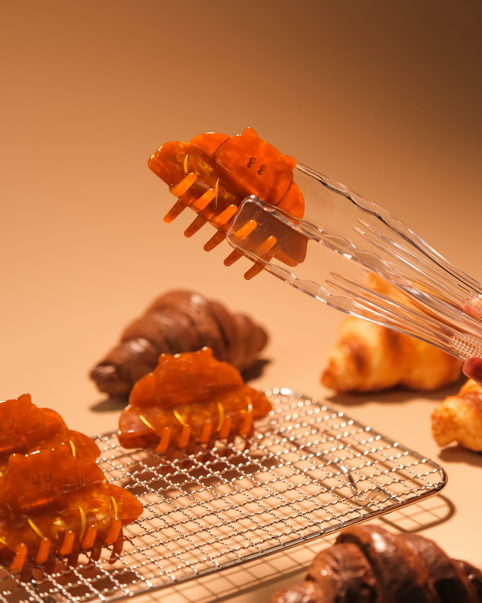 牛角包貓鯊魚抓夾