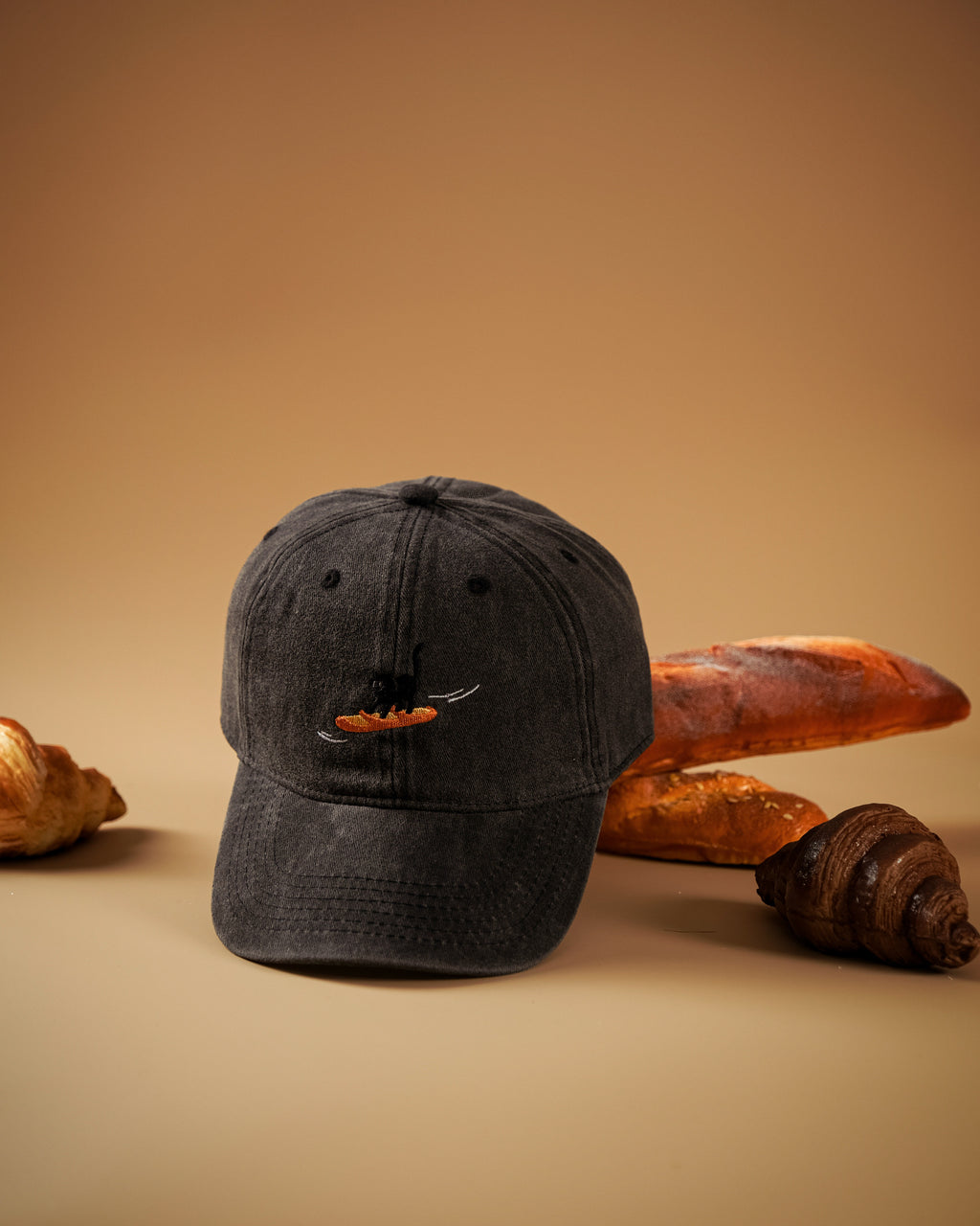 法包衝浪貓刺繡洗水灰黑色鴨舌帽