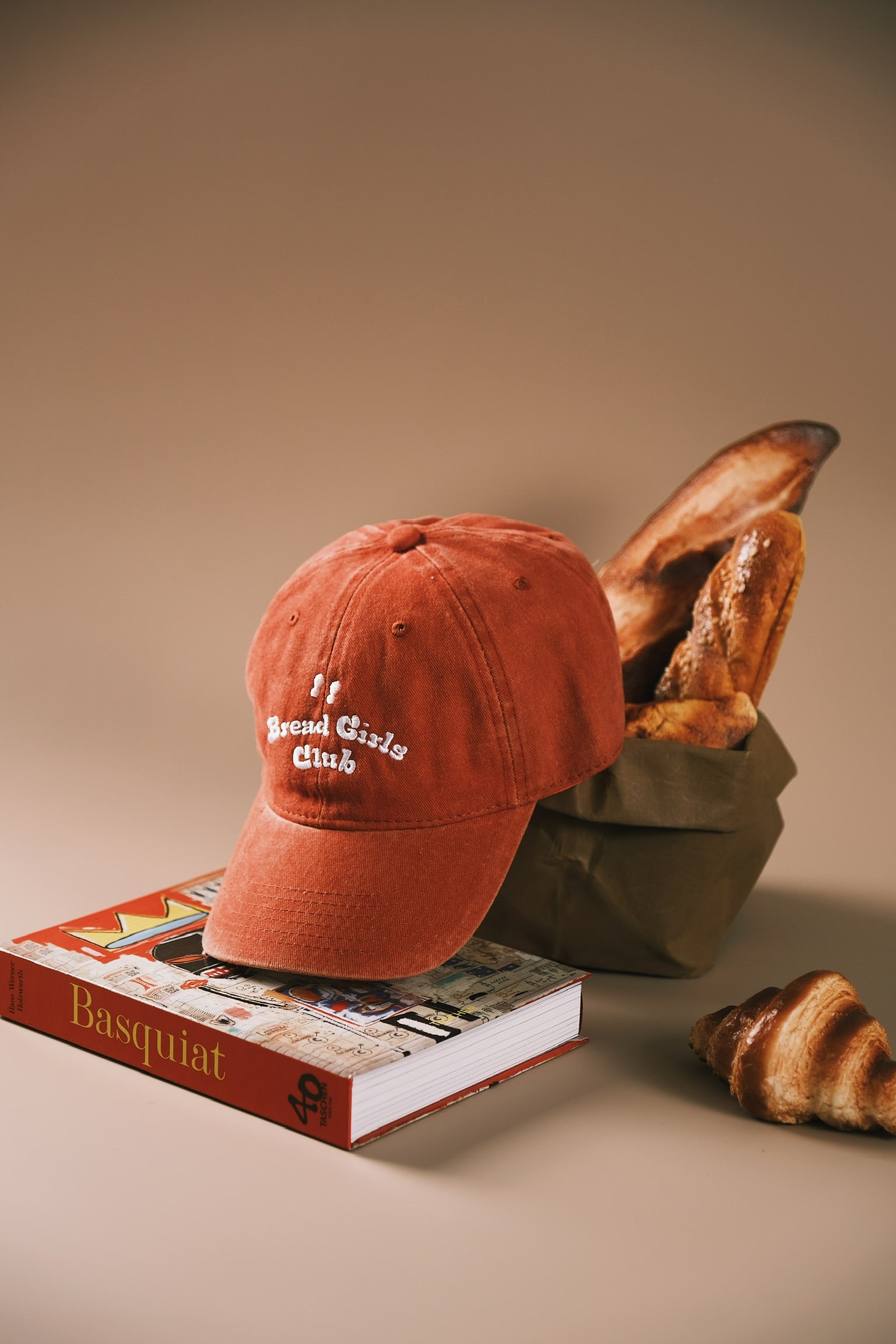 Bread Girls Club 刺繡洗水紅色鴨舌帽