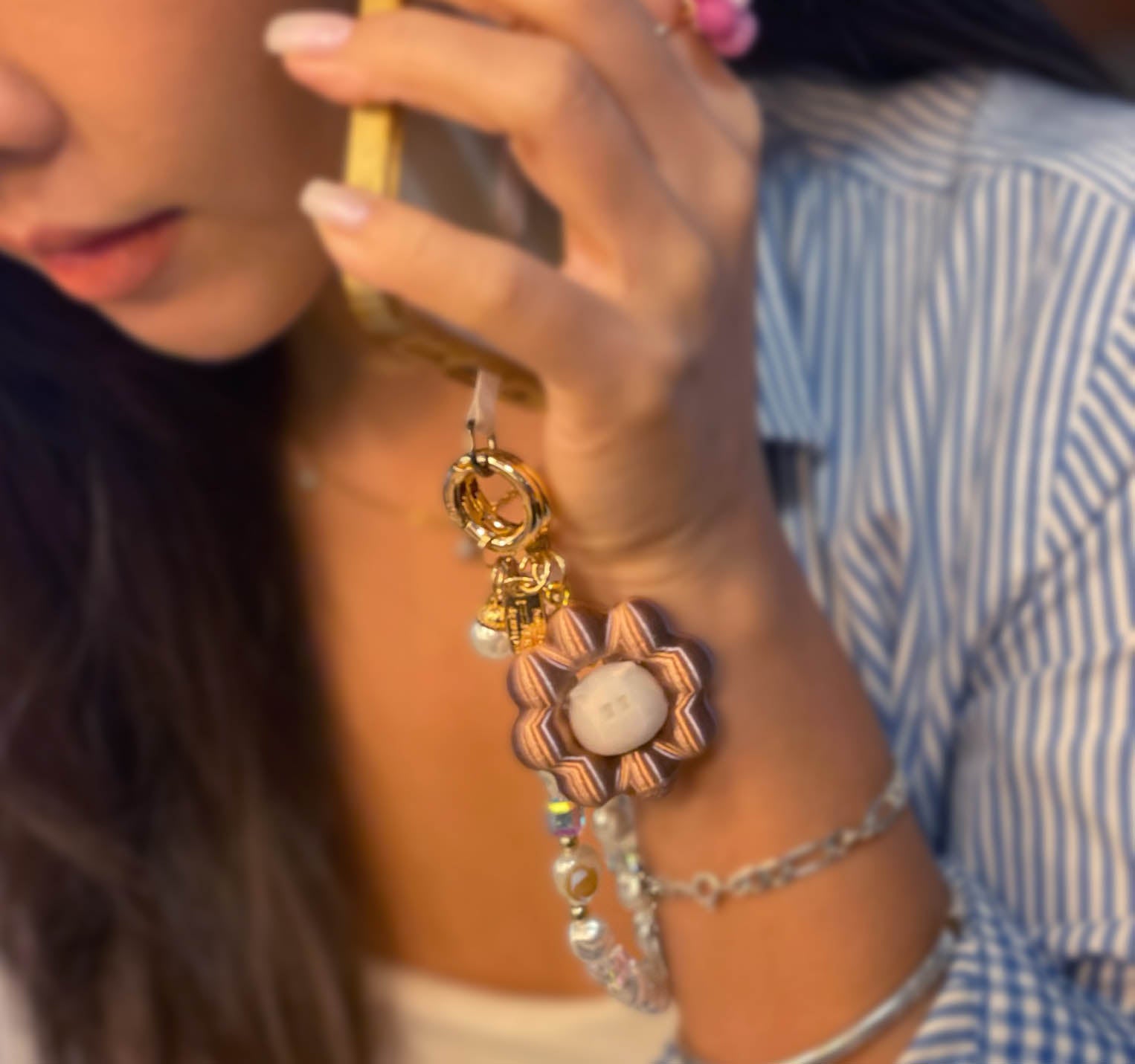 波提貓咪冬甩貓咪 珍珠貝手機繩