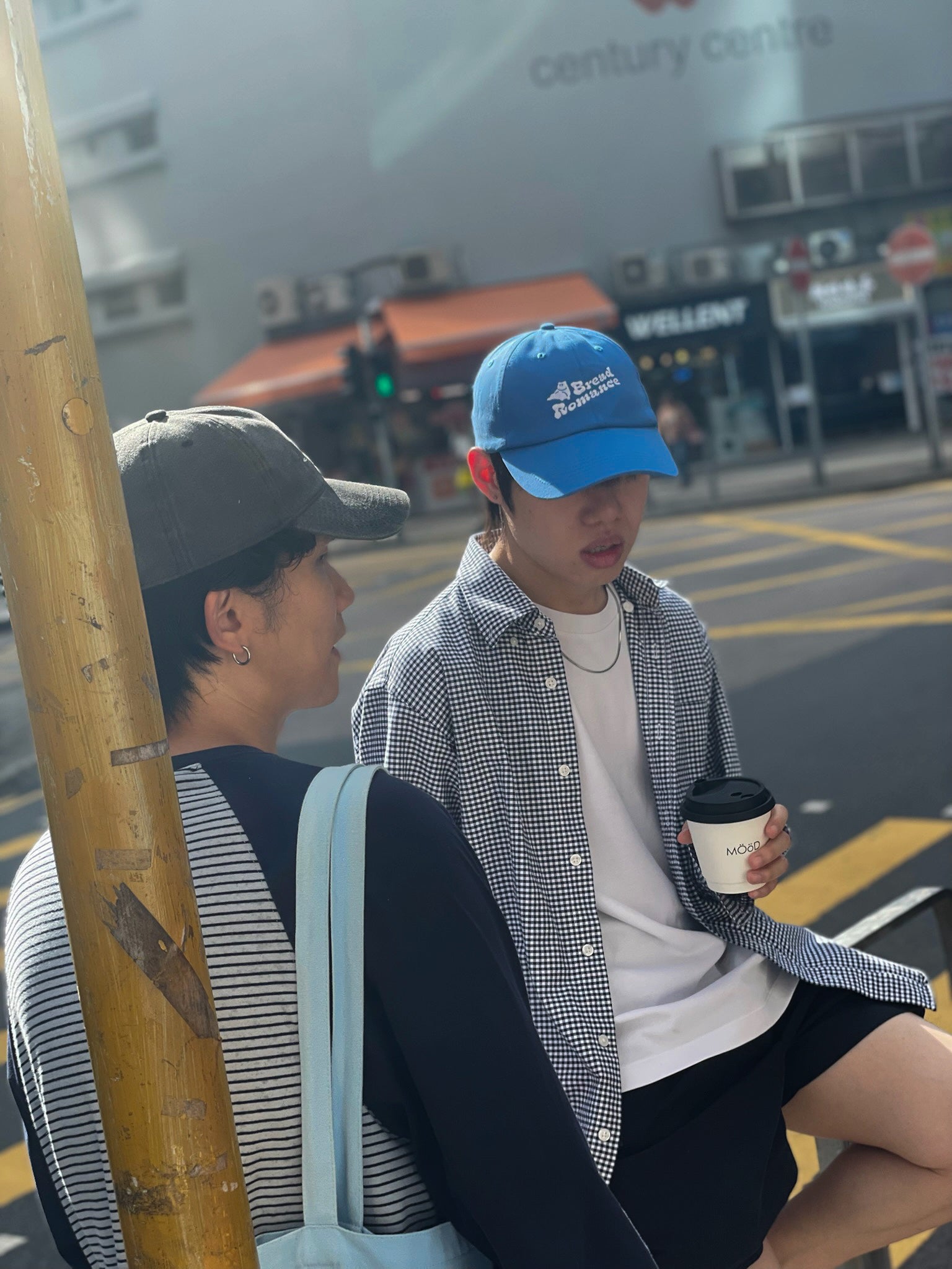 Bread Romance 刺繡藍色鴨舌帽