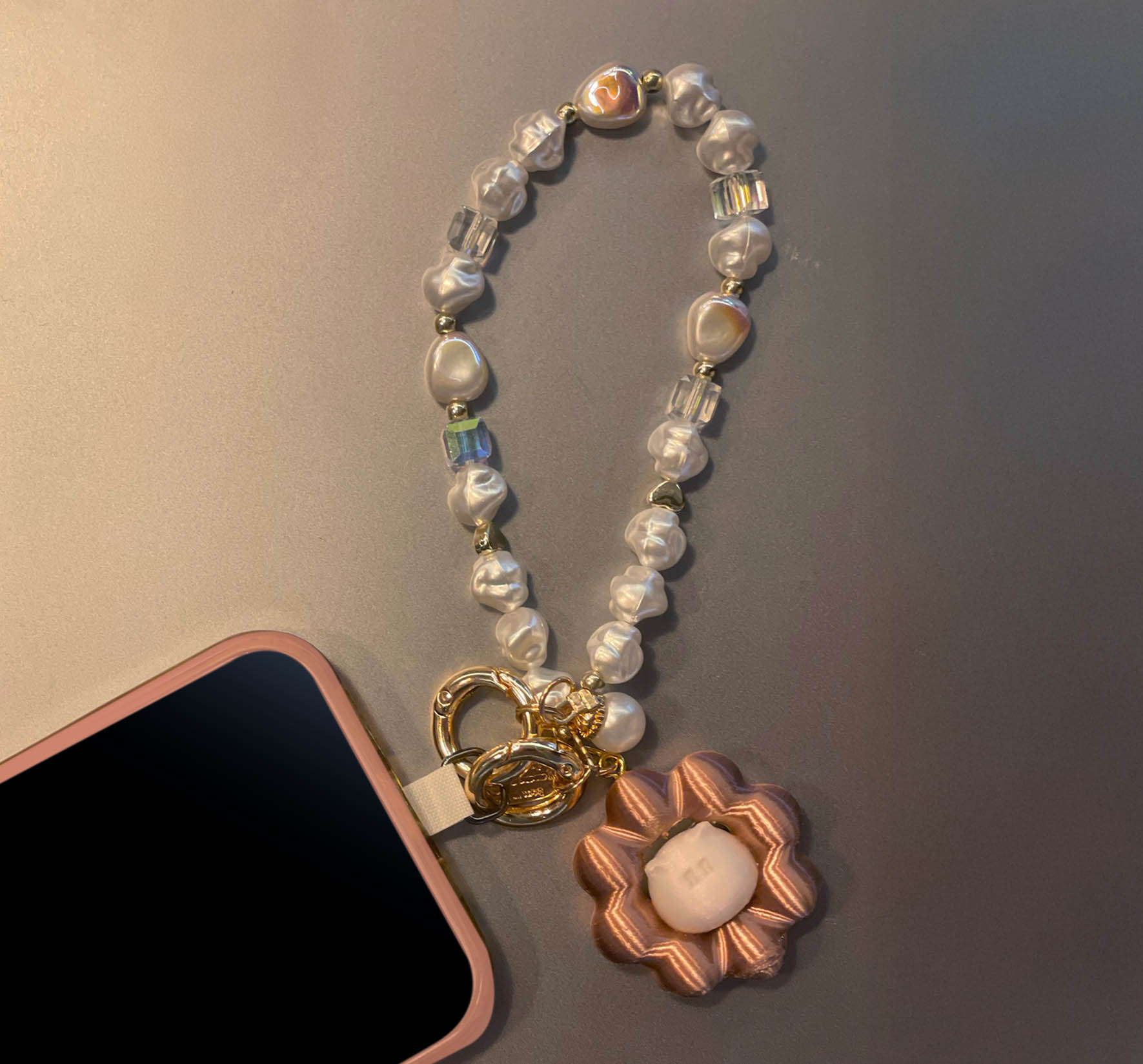 波提貓咪冬甩貓咪 珍珠貝手機繩