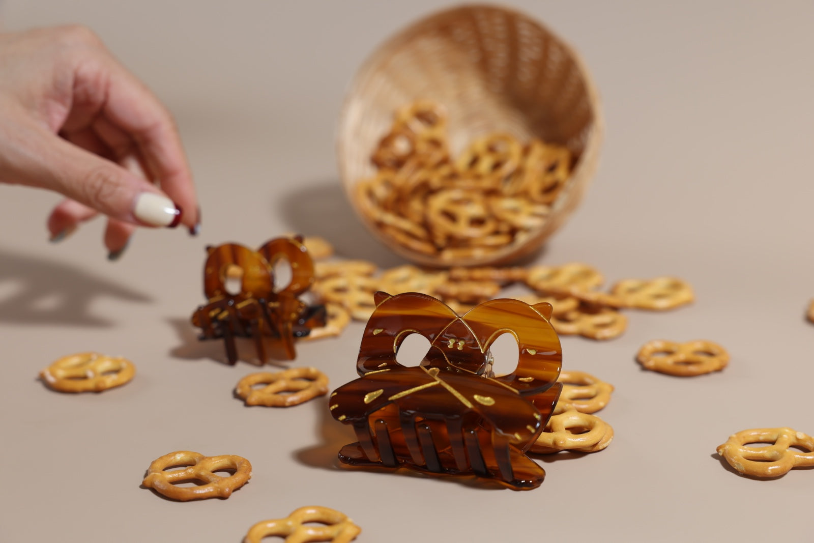 Pretzel椒鹽蝴蝶餅抓夾