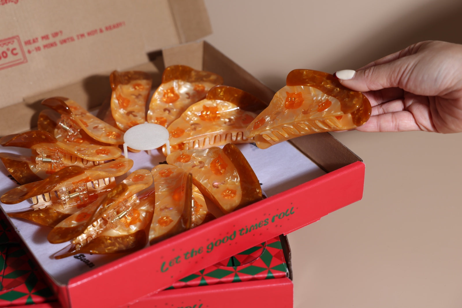 脆皮Meow-zzarella Pizza抓夾